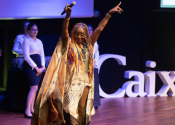 Lucrecia, presentó «Fiesta» su último single en SaludFestival 2023.